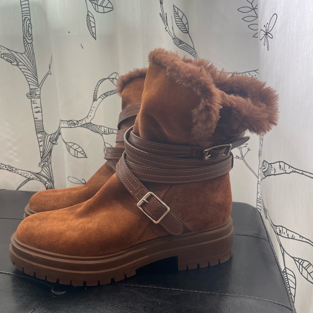 Gianvito Rossi Fur-Lined Women's Boots